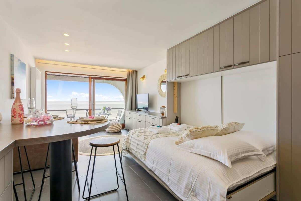 Huswell - Studio With Great Sea View On Terrace Кноке-Хайст Екстериор снимка