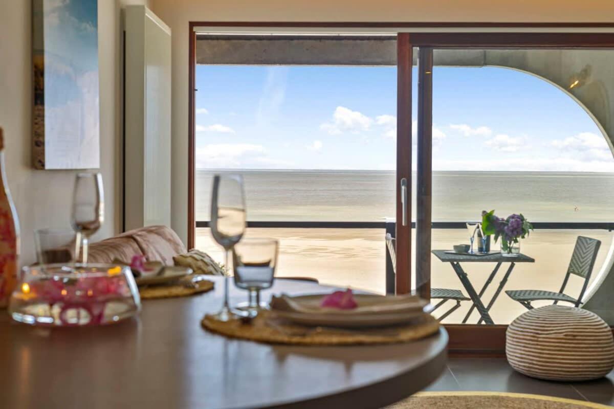Huswell - Studio With Great Sea View On Terrace Кноке-Хайст Екстериор снимка